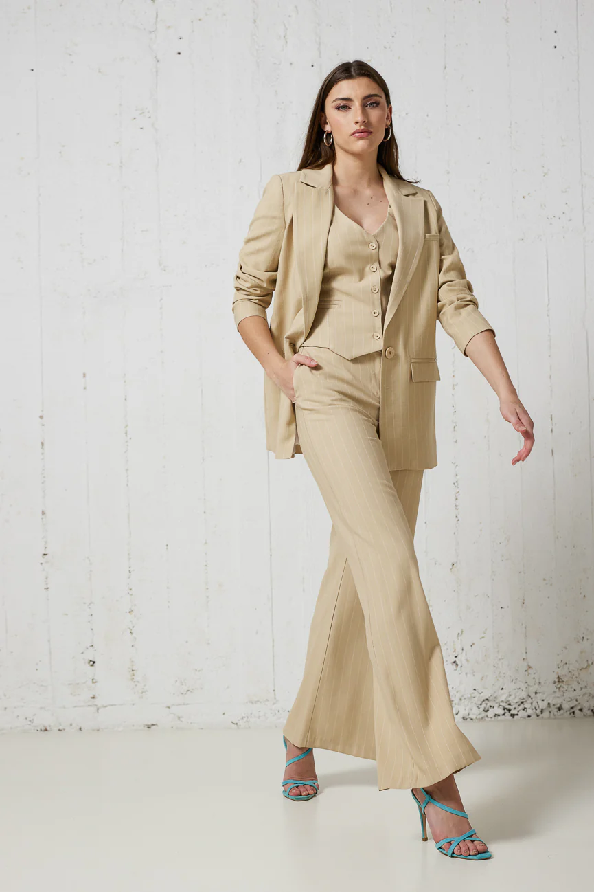 ΚΟΣΤΟΥΜΙ OVERSIZE
